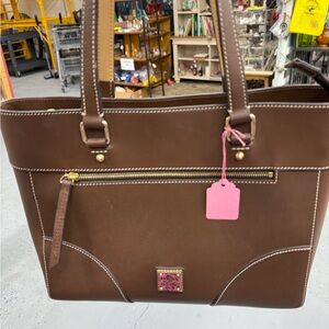 Dooney & Bourke Brown Leather Tote with Sophisticated Design
